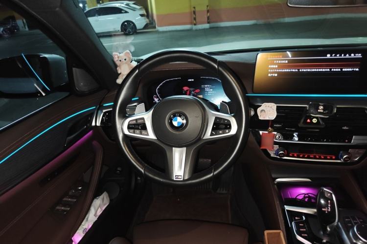Used BMW 5 Series 2021 530Li Luxury Edition M Sport Package Steering Wheel