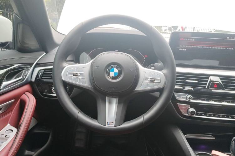 Used BMW 5 Series 2021 525Li M Sport Package Steering Wheel