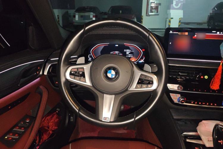 Used BMW 5 Series 2021 Facelifted 530Li Leading Edition M Sport Package Steering Wheel