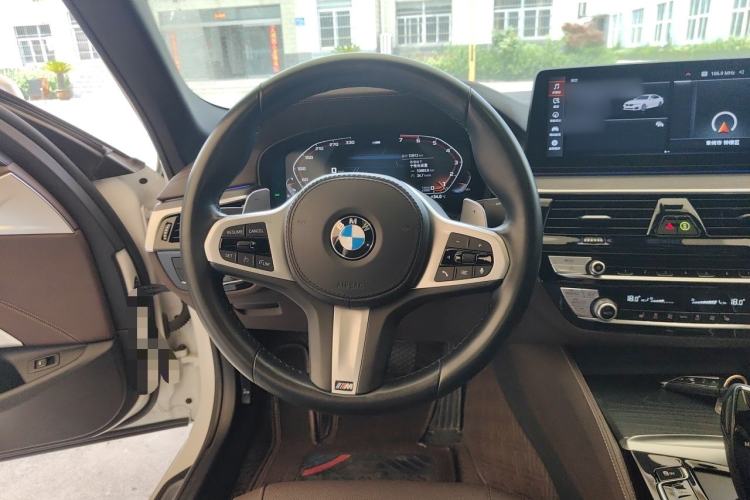 Used BMW 5 Series 2021 530Li Leading Model M Sport Package Steering Wheel