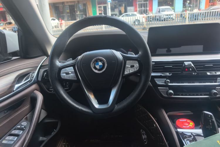 Used BMW 5 Series 2021 530Li Leading Luxury Package Steering Wheel