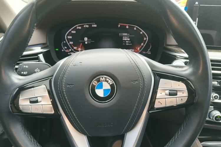 Used BMW 5 Series 2021 525Li Luxury Package Steering Wheel