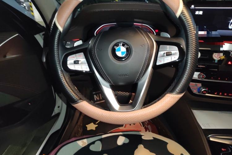 Used BMW 5 Series 2021 Restyled 530Li Leading Edition Luxury Package Steering Wheel