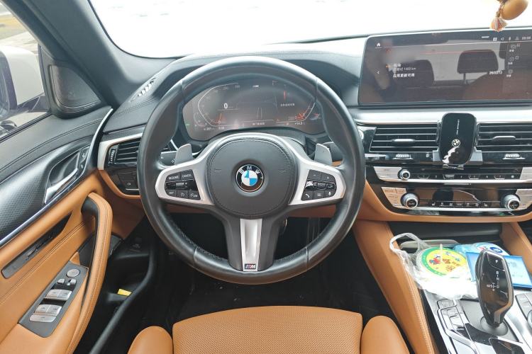 Used BMW 5 Series 2021 530i M Sport Package Steering Wheel
