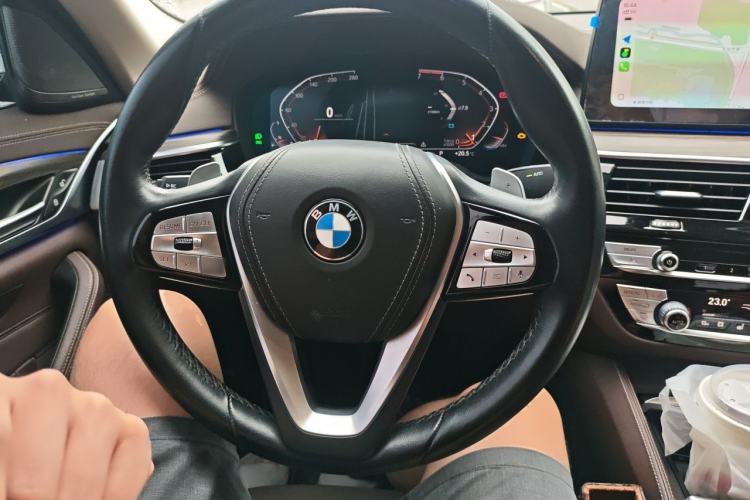 Used BMW 5 Series 2021 530Li Luxury Edition Premium Package Steering Wheel