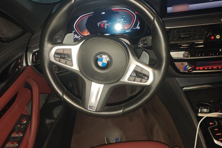 Used BMW 5 Series 2021 530Li Luxury Edition M Sport Package Steering Wheel