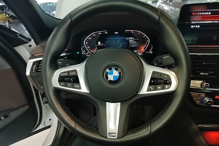 Used BMW 5 Series 2021 525Li M Sport Package Steering Wheel