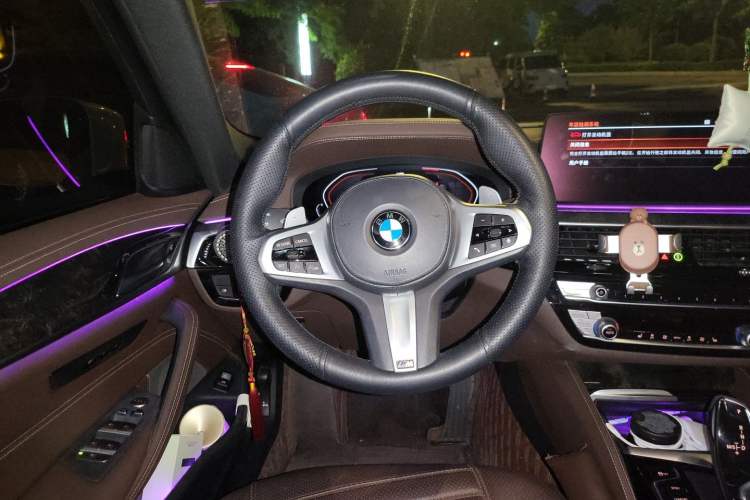 Used BMW 5 Series 2021 Facelifted 530Li Leading Edition M Sport Package Steering Wheel