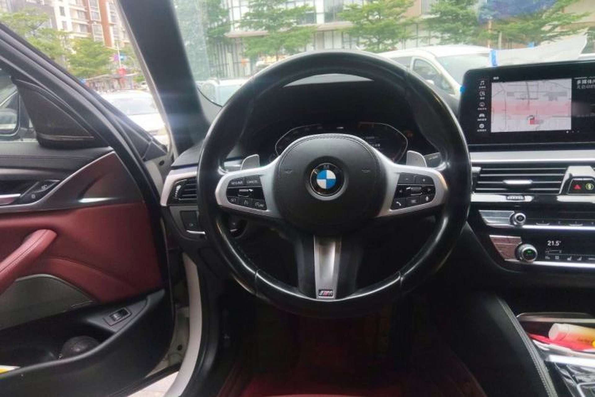 Used BMW 5 Series 2021 530Li Luxury Edition M Sport Package Steering Wheel