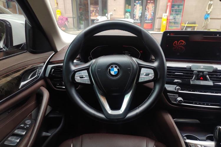 Used BMW 5 Series 2021 525Li Luxury Package Steering Wheel