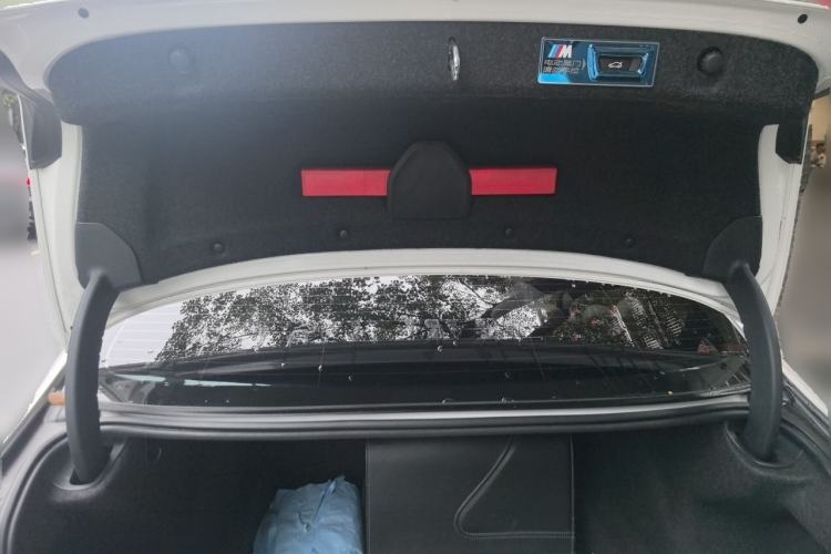 Used BMW 5 Series 2021 Facelifted 530Li Leading Edition M Sport Package Trunk