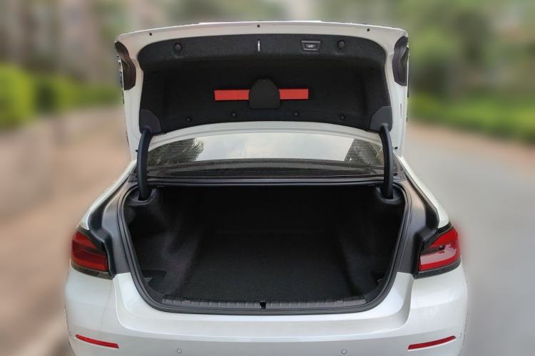Used BMW 5 Series 2021 Updated Version 525Li Luxury Package Trunk