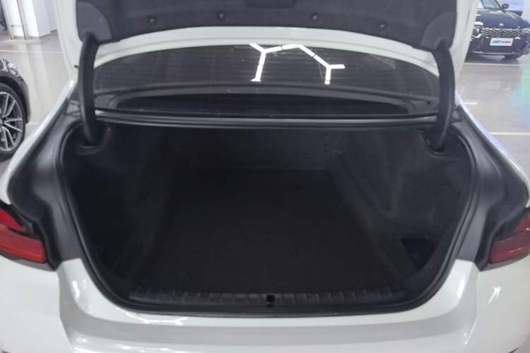 Used BMW 5 Series 2021 Facelifted 525Li M Sport Package Trunk