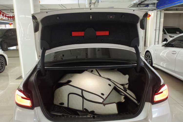 Used BMW 5 Series 2021 530Li Leading Model M Sport Package Trunk