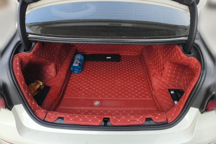 Used BMW 5 Series 2021 530Li Leading Luxury Package Trunk