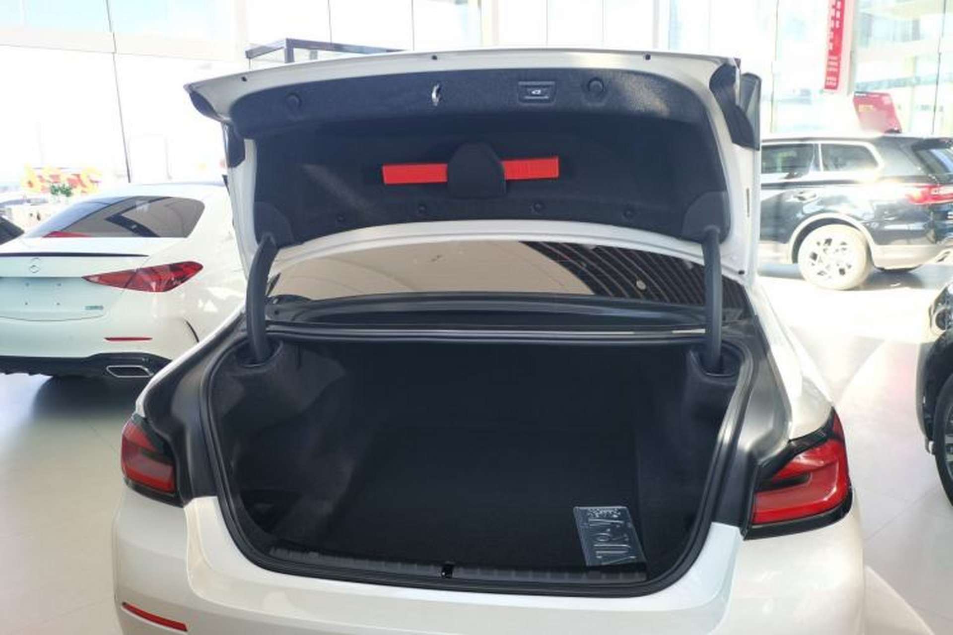 Used BMW 5 Series 2021 525Li Luxury Package Trunk