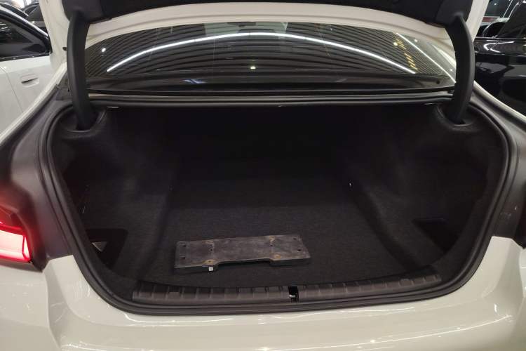 Used BMW 5 Series 2021 525i M Sport Package Trunk