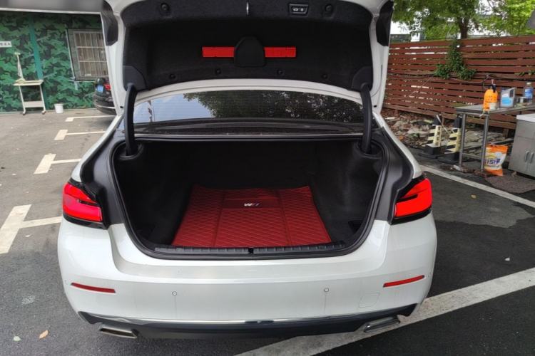 Used BMW 5 Series 2021 530Li Luxury Edition Premium Package Trunk