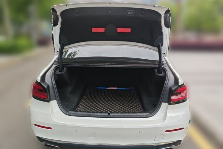 Used BMW 5 Series 2021 530Li Leading Luxury Package Trunk