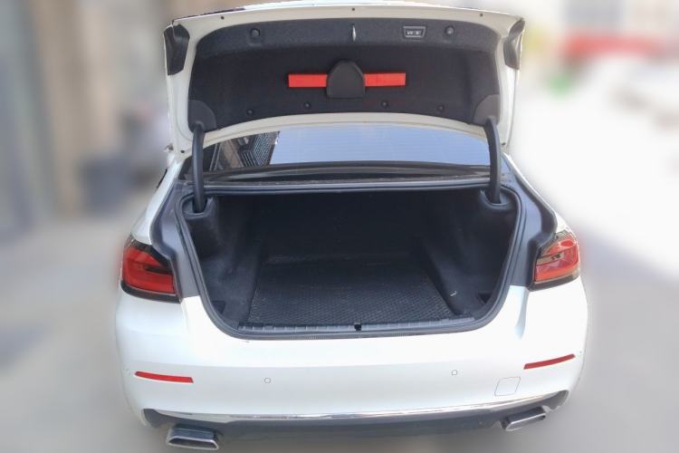 Used BMW 5 Series 2021 530Li Leading Luxury Package Trunk