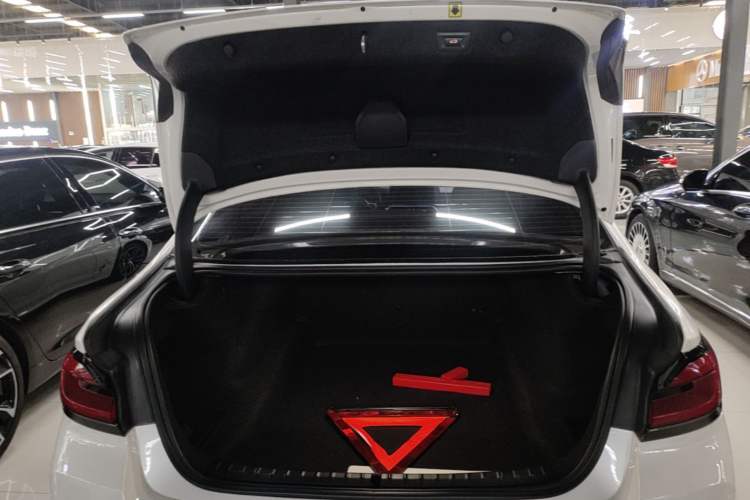 Used BMW 5 Series 2021 Facelifted 525Li M Sport Package Trunk