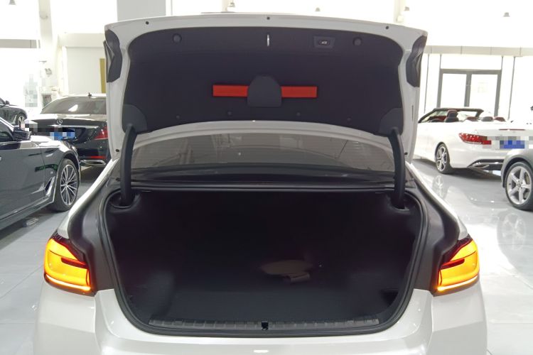 Used BMW 5 Series 2021 525Li M Sport Package Trunk