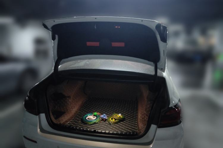 Used BMW 5 Series 2021 530Li Luxury Edition Premium Package Trunk