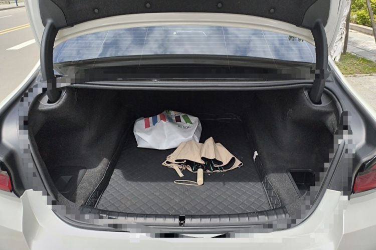 Used BMW 5 Series 2021 525Li M Sport Package Trunk
