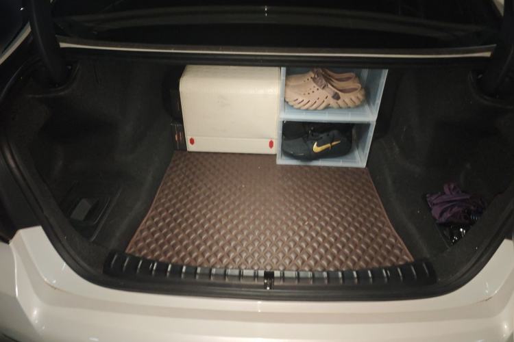Used BMW 5 Series 2021 530Li Luxury Edition M Sport Package Trunk