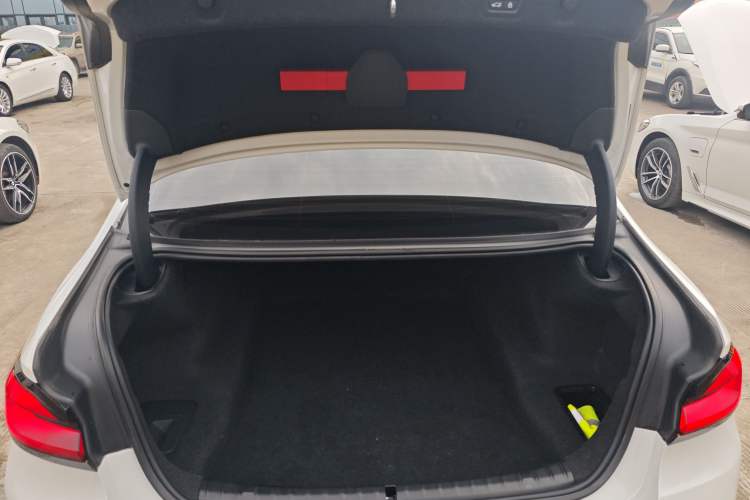 Used BMW 5 Series 2021 530Li Leading Luxury Package Trunk