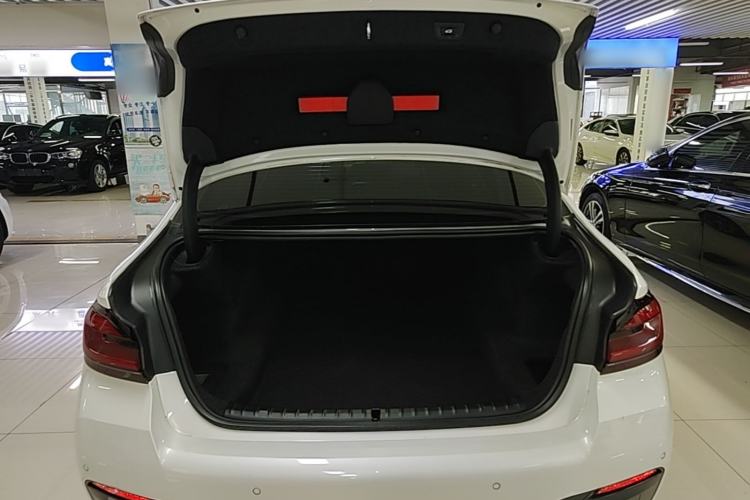 Used BMW 5 Series 2021 Facelifted 530Li Leading Edition M Sport Package Trunk