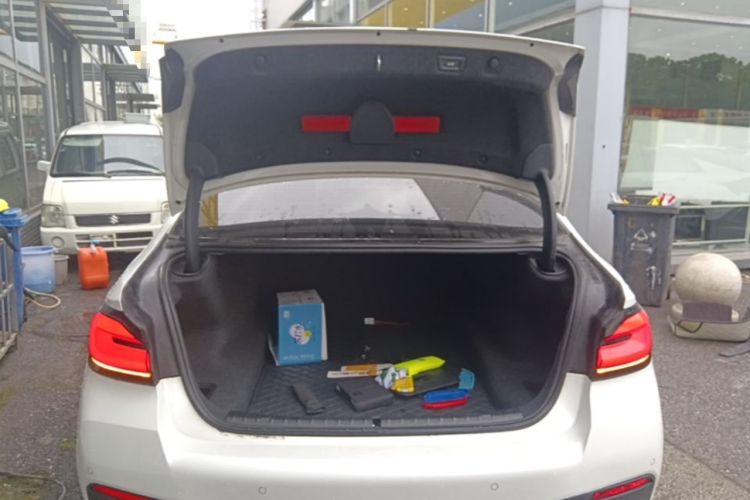 Used BMW 5 Series 2021 530Li Leading Model M Sport Package Trunk