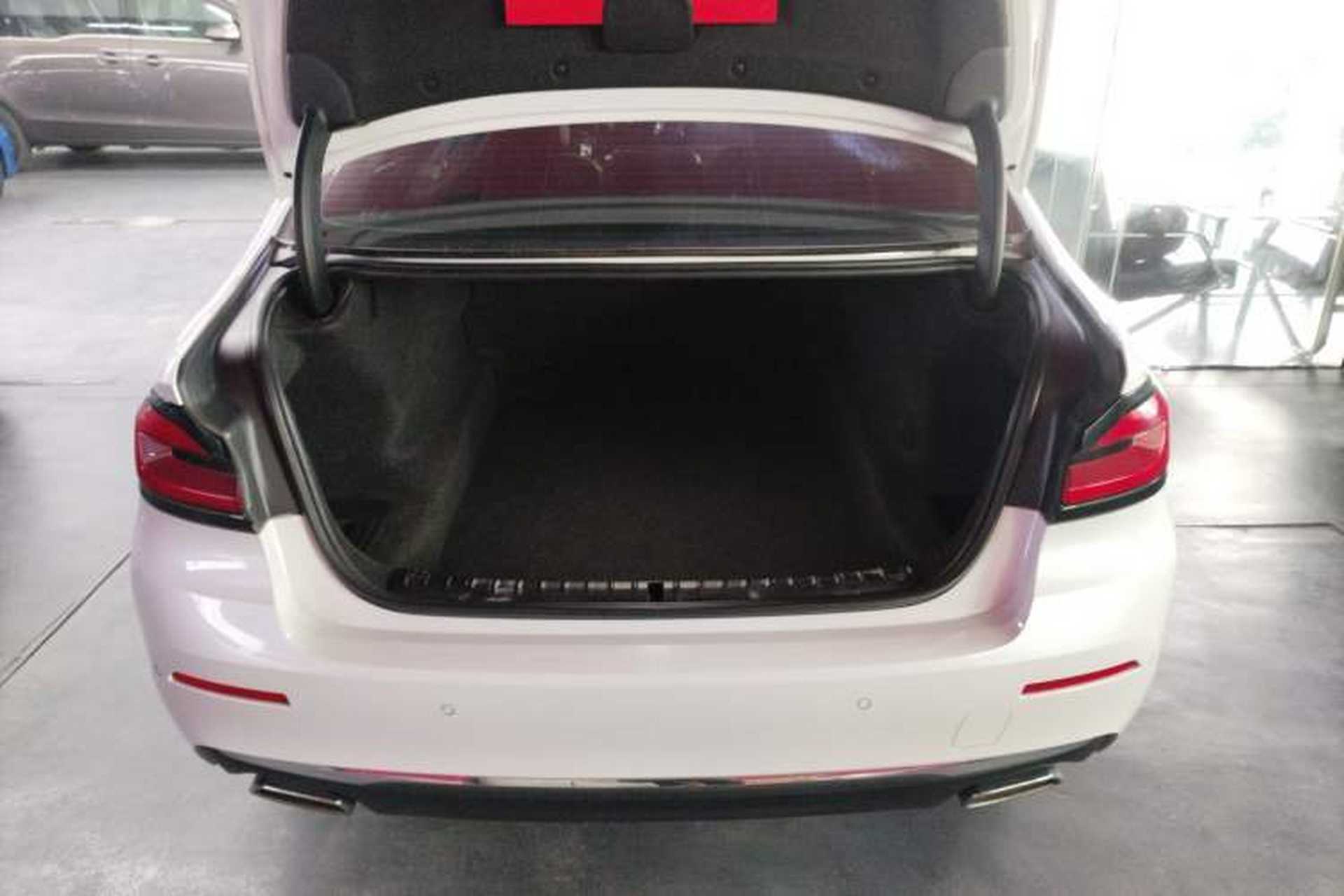 Used BMW 5 Series 2021 530Li Leading Luxury Package Trunk