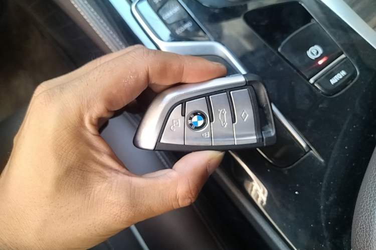 Used BMW 5 Series 2021 530Li Leading Luxury Package Vehicle Key