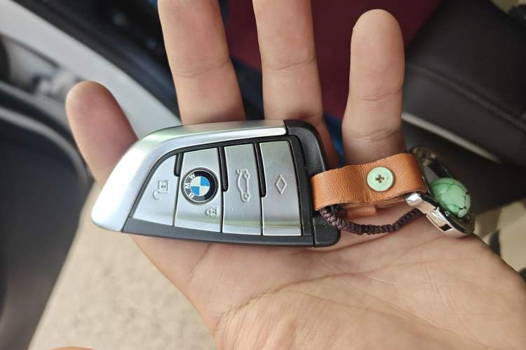 Used BMW 5 Series 2021 530Li xDrive Luxury Package Vehicle Key