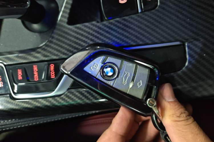 Used BMW 5 Series 2021 Facelifted 525Li M Sport Package Vehicle Key