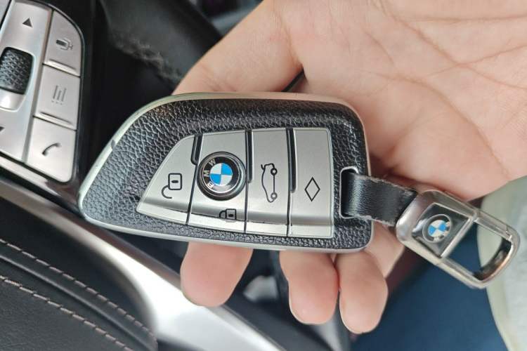 Used BMW 5 Series 2021 530Li Luxury Edition Premium Package Vehicle Key