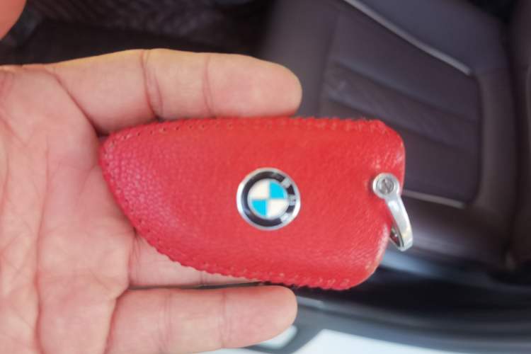 Used BMW 5 Series 2021 530Li xDrive Luxury Package Vehicle Key