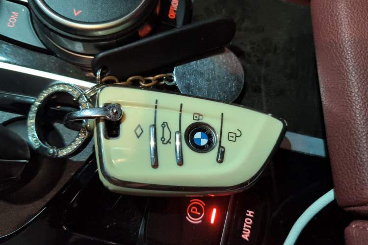 Used BMW 5 Series 2021 525Li M Sport Package Vehicle Key