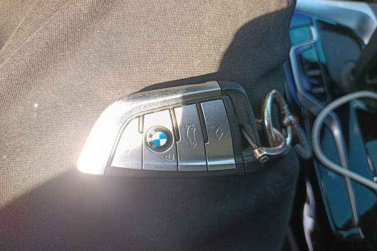 Used BMW 5 Series 2021 530Li Leading Model M Sport Package Vehicle Key