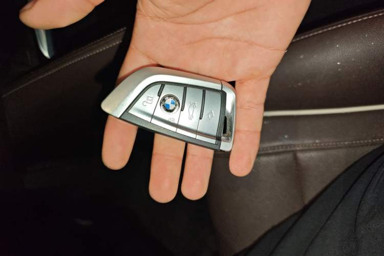 Used BMW 5 Series 2021 525Li Luxury Package Vehicle Key