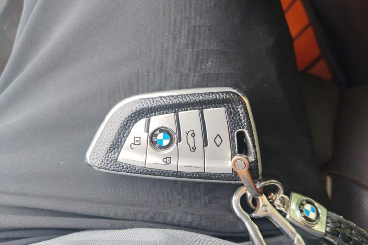 Used BMW 5 Series 2021 530Li Luxury Edition Premium Package Vehicle Key
