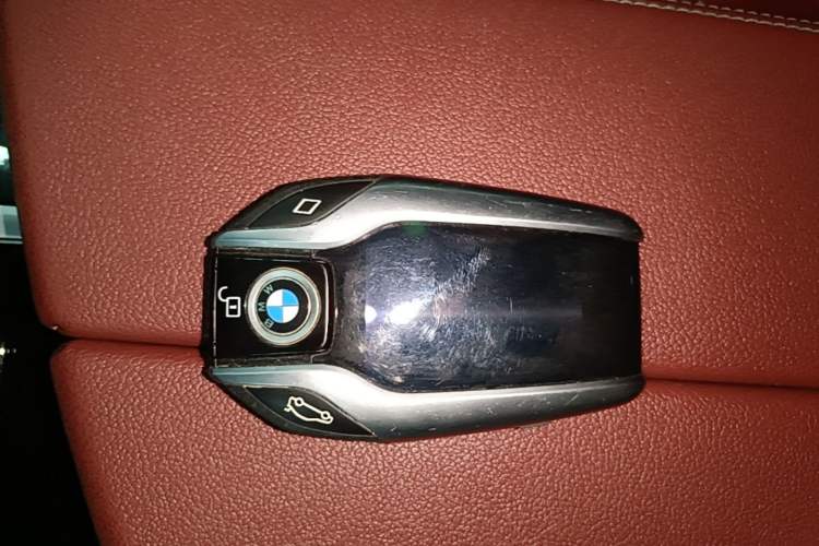 Used BMW 5 Series 2021 525Li M Sport Package Vehicle Key