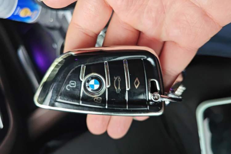 Used BMW 5 Series 2021 Updated 530Li xDrive Luxury Package Vehicle Key