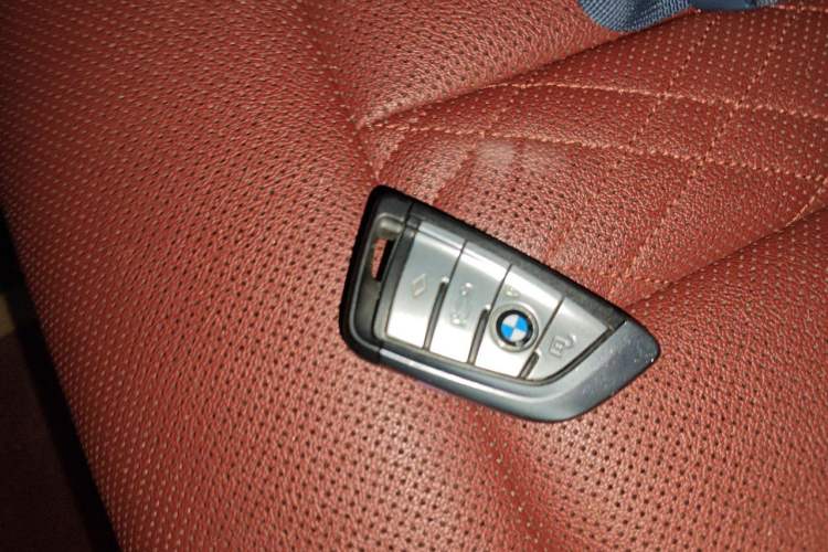 Used BMW 5 Series 2021 Facelifted 525Li M Sport Package Vehicle Key