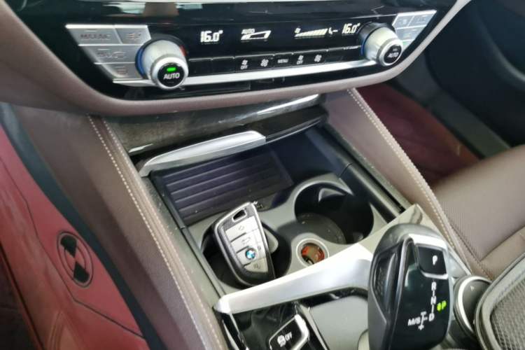 Used BMW 5 Series 2021 Updated Version 525Li Luxury Package Vehicle Key