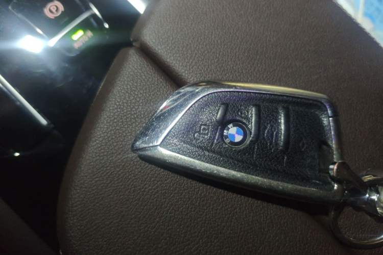 Used BMW 5 Series 2021 Facelifted 525Li M Sport Package Vehicle Key