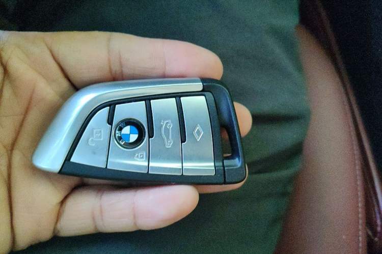Used BMW 5 Series 2021 525Li M Sport Package Vehicle Key
