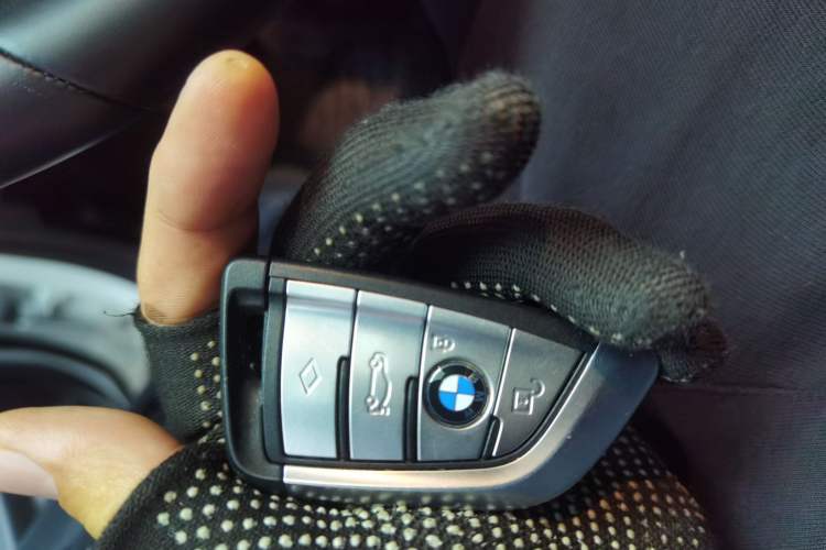 Used BMW 5 Series 2021 Facelifted 525Li M Sport Package Vehicle Key