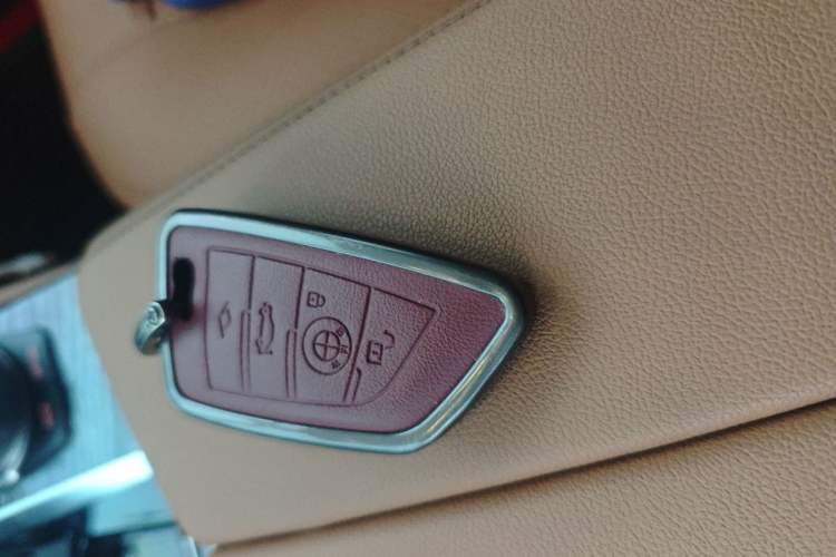 Used BMW 5 Series 2021 530Li Luxury Edition M Sport Package Vehicle Key